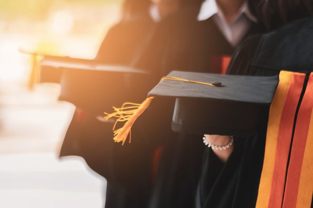 the-graduating-student-group-wore-a-black-hat-black-hat-at-the-graduation-ceremony-at-the-university (1)